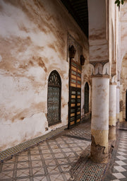 Traces of Absence Pure Reflection