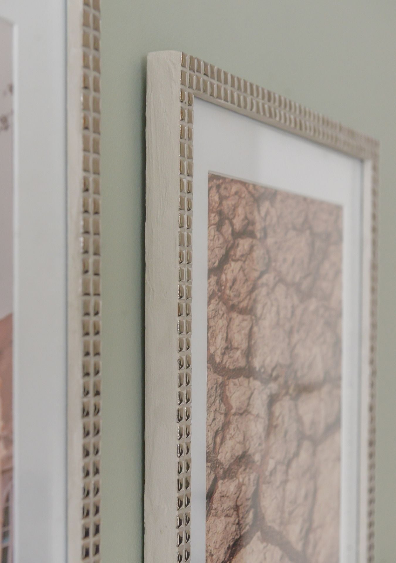 Side view of handmade silver mosaic photo frame with ceramic grout – Pure Reflection